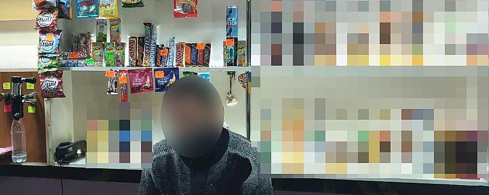 В Запорожье во время локдауна работало кафе: администратор предложил копу взятку