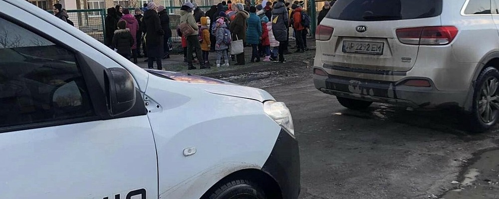 В Бердянске заминировали 12 школ и требуют крупный выкуп